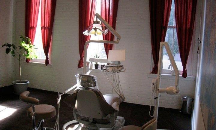 Treatment room at Downtown Dental in New Orleans